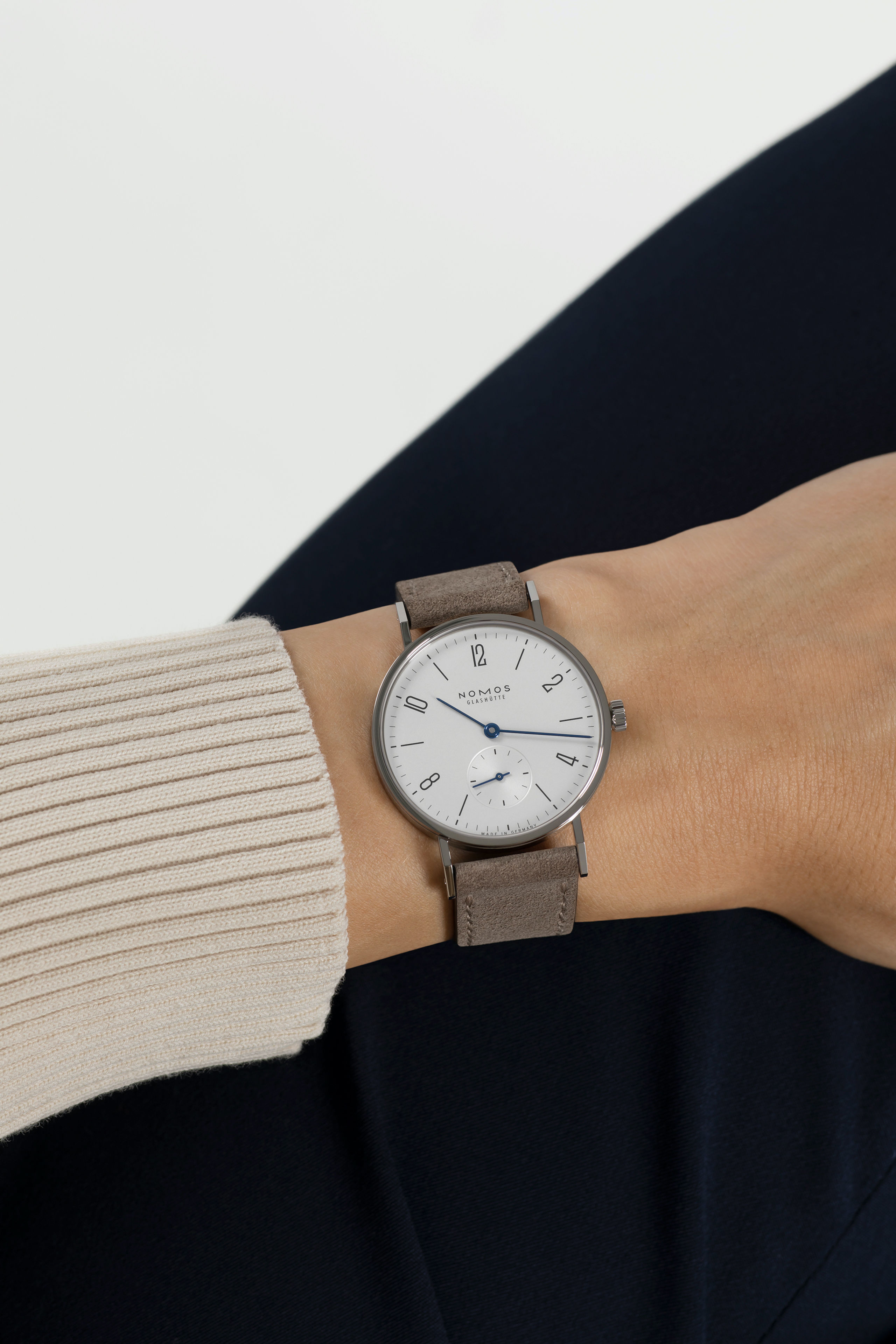 Ladies' watch NOMOS GLASHÜTTE, Tangente 33 / 32.8mm, SKU: 122 | timeolution.com