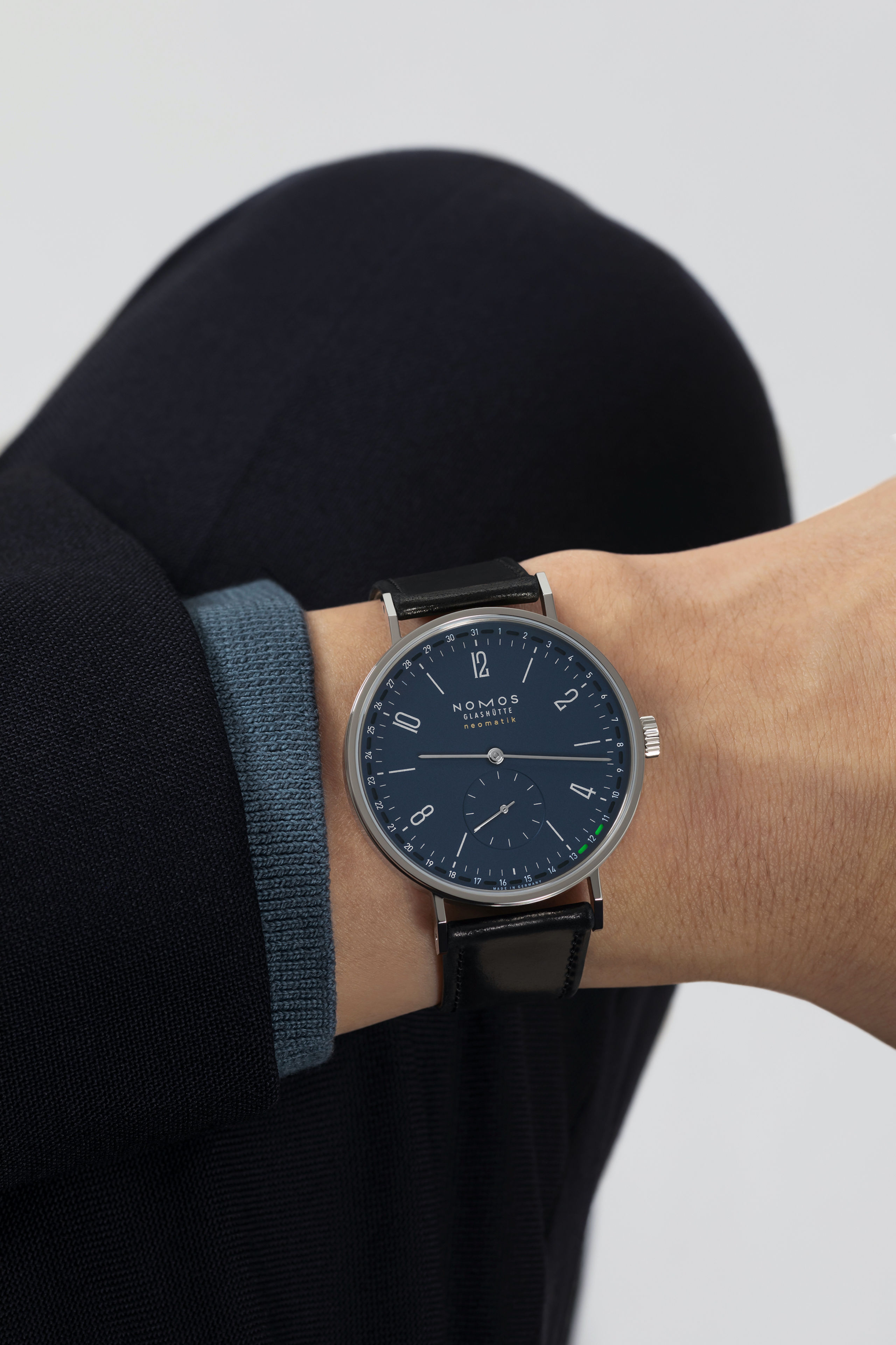 Men's watch / unisex NOMOS GLASHÜTTE, Tangente Neomatik 41 Update Midnight Blue / 40.50mm, SKU: 182 | timeolution.com