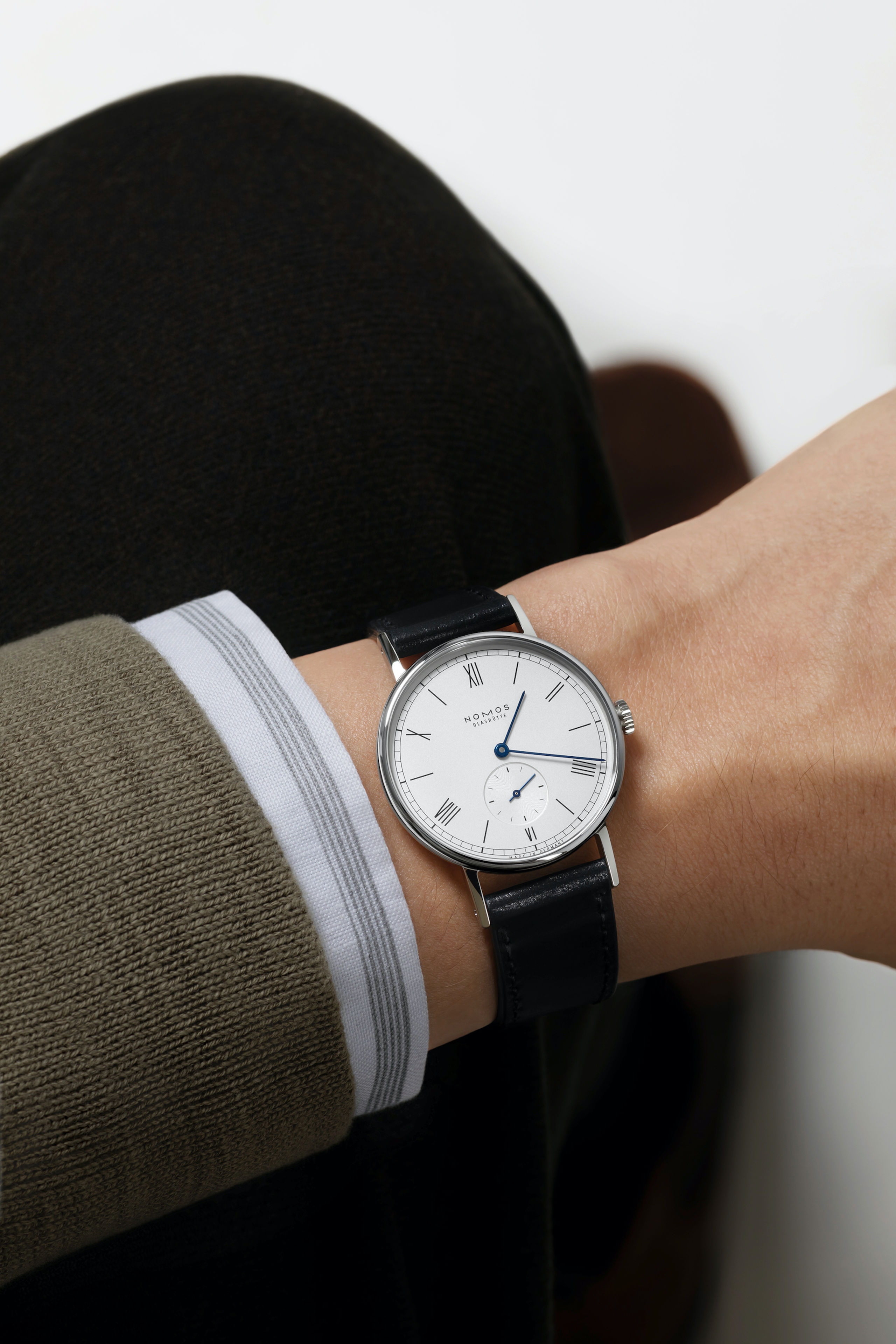 Men's watch / unisex  NOMOS GLASHÜTTE, Ludwig / 35mm, SKU: 201 | timeolution.com