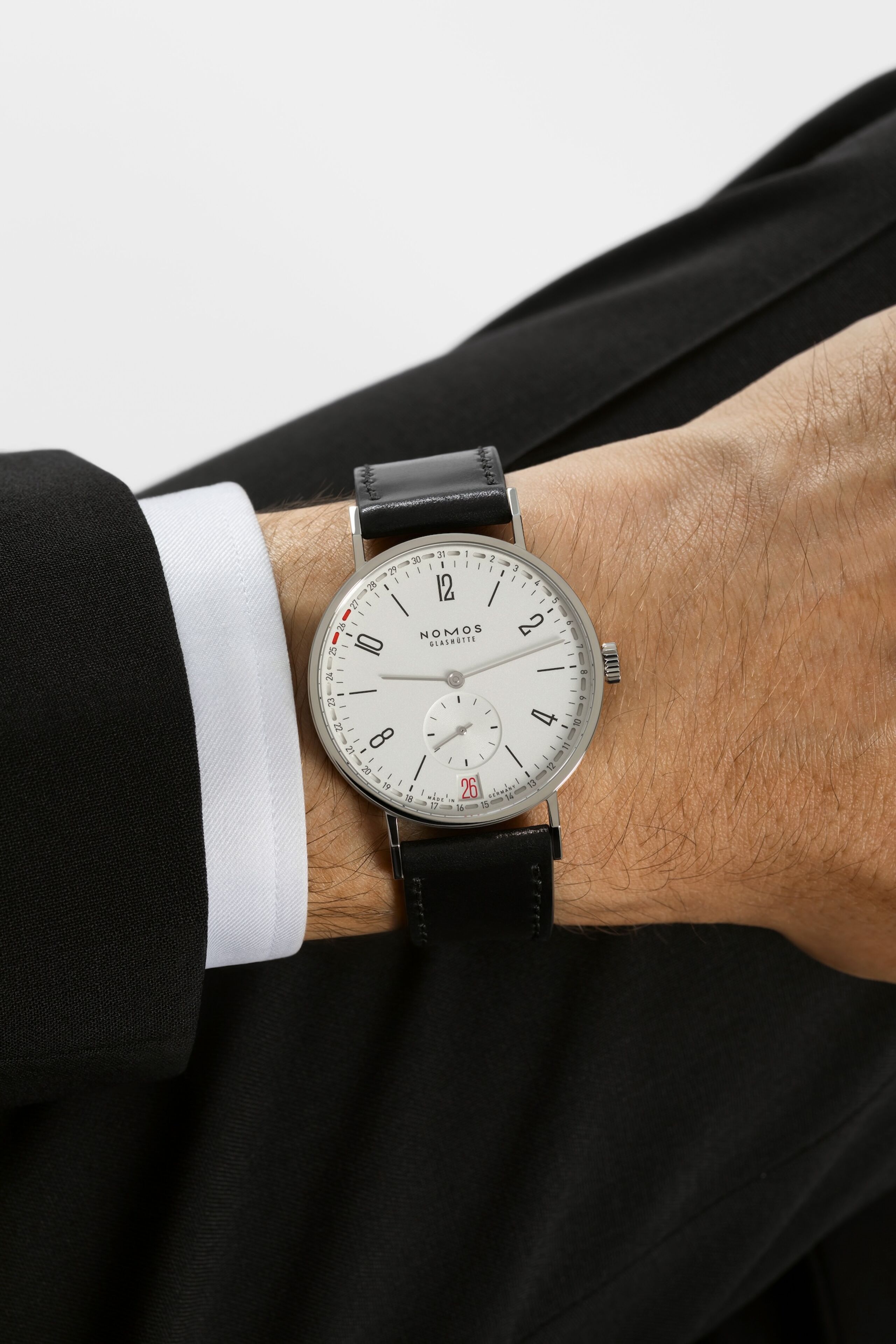 Men's watch / unisex  NOMOS GLASHÜTTE, Tangente 2Date / 37.50mm, SKU: 135.SB | timeolution.com