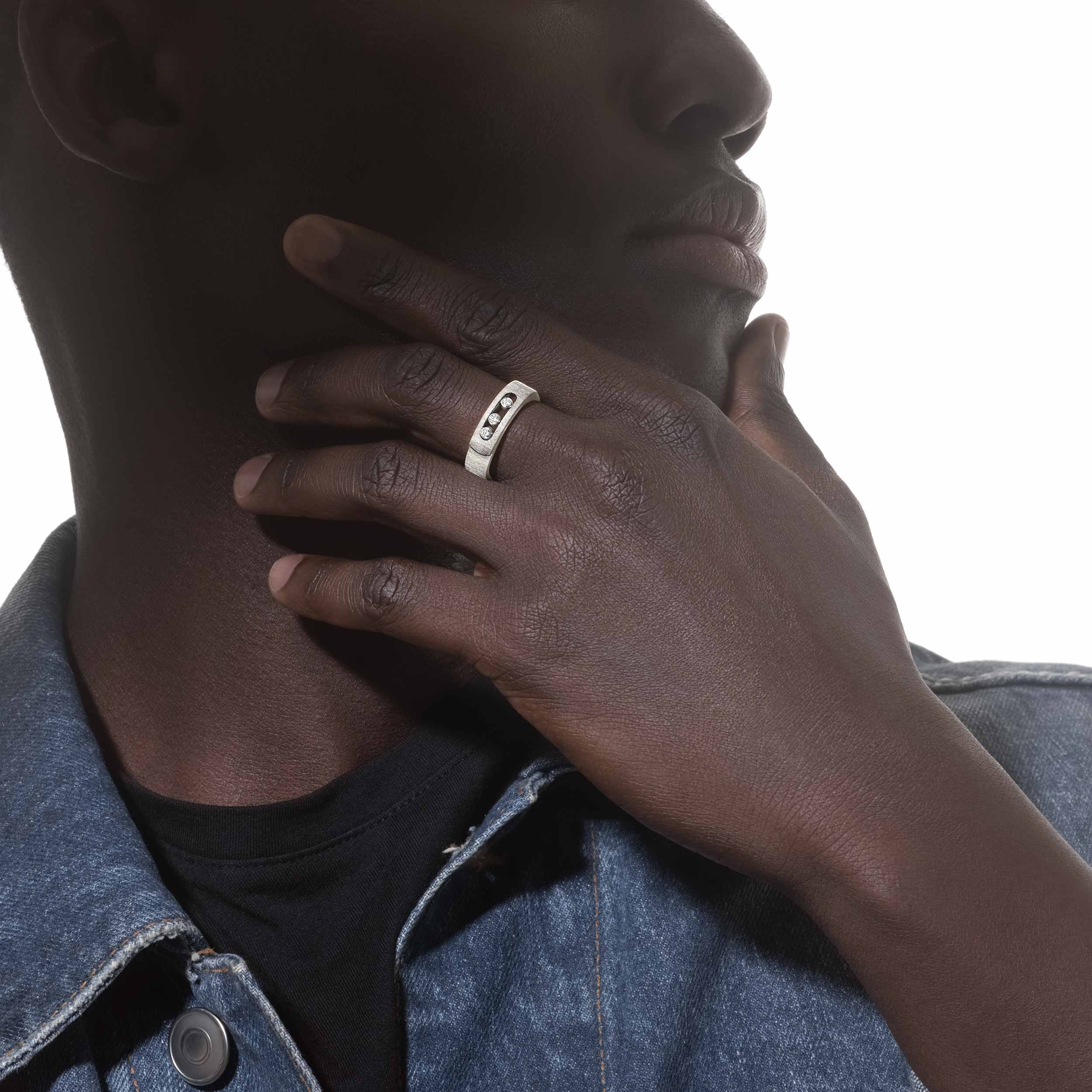 Women Jewellery / Unisex MESSIKA, Move Noa Ciselé White Gold Diamond Ring, SKU: 14482-WG | timeolution.com