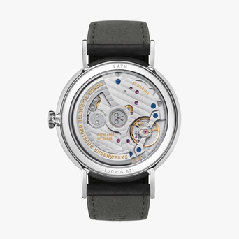 Men's watch / unisex  NOMOS GLASHÜTTE, Ludwig Neomatik 41 Date / 40.50mm, SKU: 262 | timeolution.com