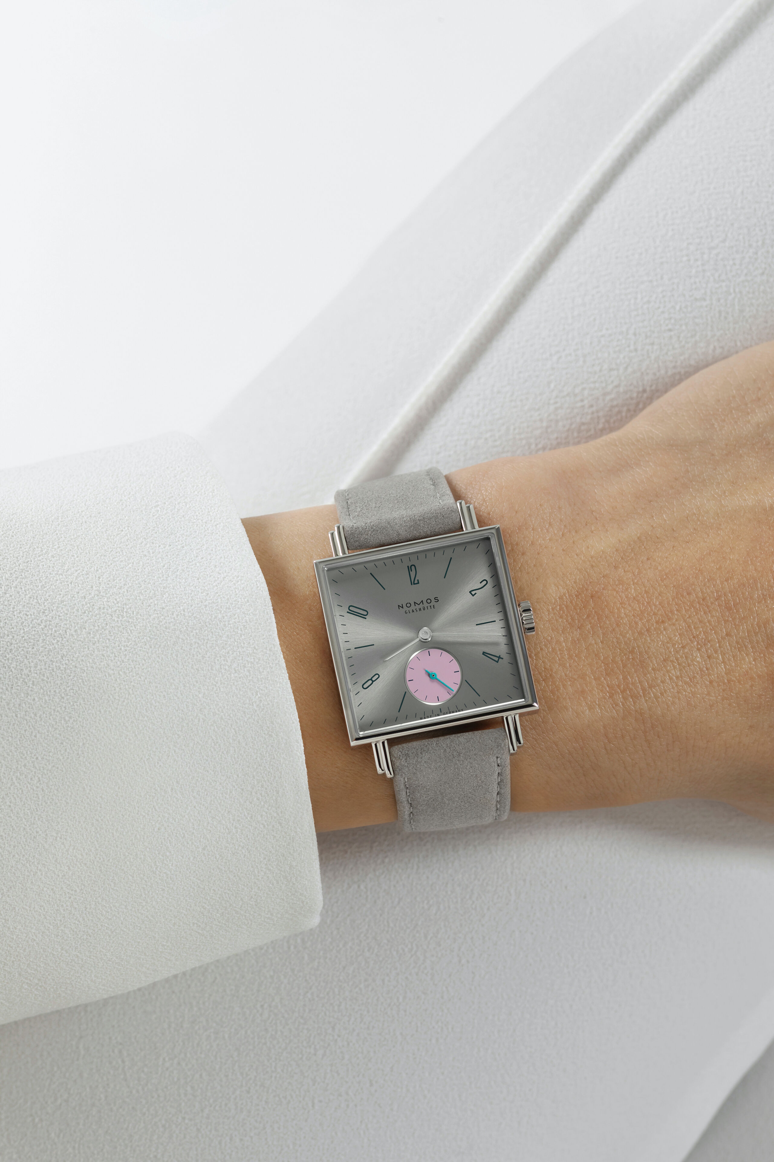 Ladies' watch  NOMOS GLASHÜTTE, Tetra Die Unerreichbare / 29.50mm × 29.50mm, SKU: 427 | timeolution.com