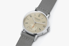 Men's watch / unisex  NOMOS GLASHÜTTE, Ahoi Neomatik 38 Date Sand / 38.5mm, SKU: 517 | timeolution.com