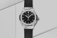 Men's watch / unisex  HUBLOT, Classic Fusion Titanium Diamonds / 38mm, SKU: 565.NX.1470.RX.1204 | timeolution.com