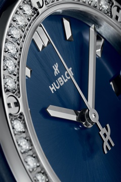 Ladies' watch  HUBLOT, Classic Fusion Titanium Blue Diamonds / 29mm, SKU: 591.NX.7170.RX.1204 | timeolution.com