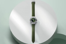 Ladies' watch  HUBLOT, Classic Fusion Titanium Green Diamonds / 29mm, SKU: 591.NX.8970.RX.1204 | timeolution.com