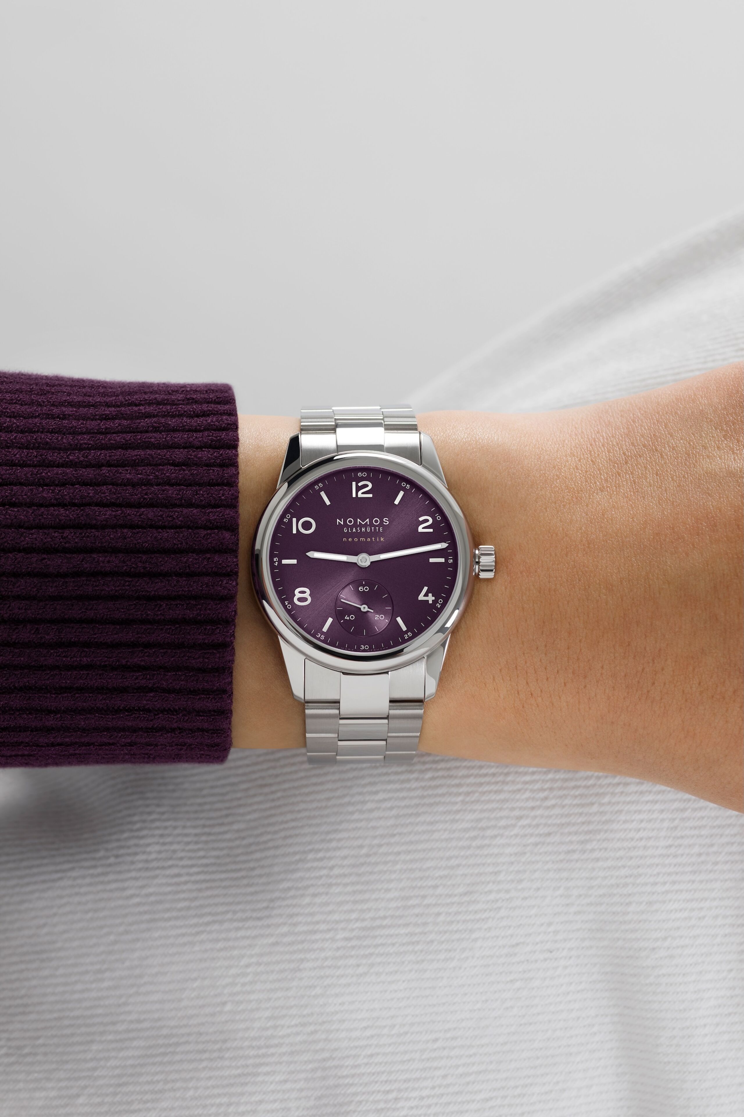 Ladies' watch  NOMOS GLASHÜTTE, Club Sport Neomatik 34 Purple / 34mm, SKU: 757.SB | timeolution.com