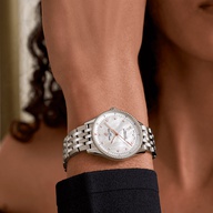 Ladies' watch  BREITLING, Navitimer / 32mm, SKU: A77320E61A2A1 | timeolution.com