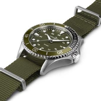 Men's watch / unisex  HAMILTON, Khaki Navy Scuba Quartz / 37mm, SKU: H82241961 | timeolution.com