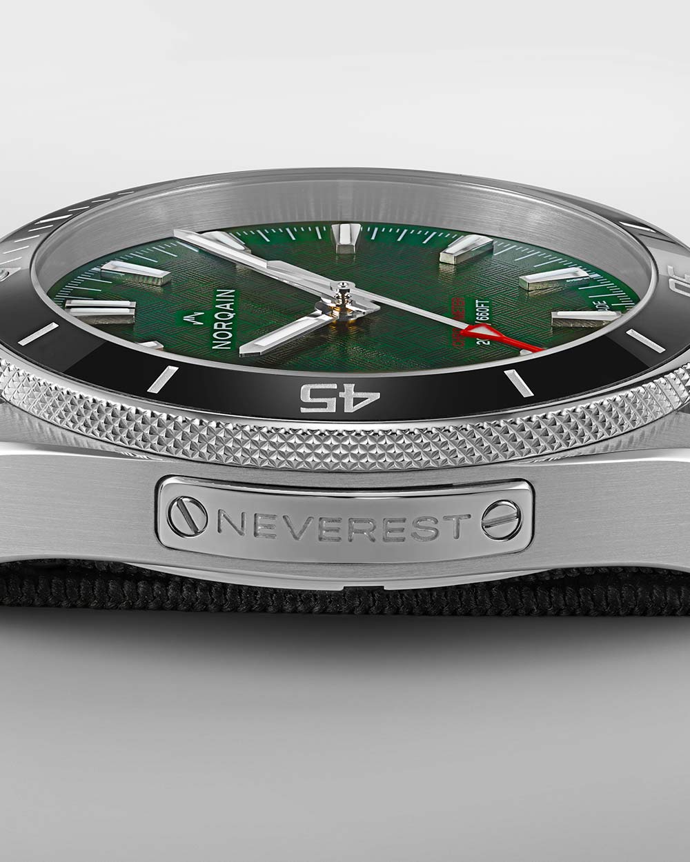 Men's watch / unisex NORQAIN, Adventure Neverest / 40mm, SKU: NN1001SC1CA/EB101/15BR.18S | timeolution.com