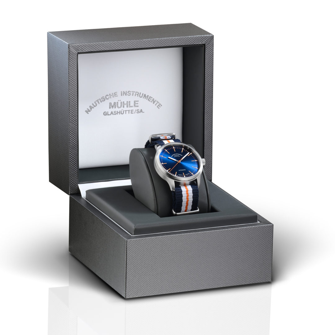 Men's watch / unisex  MÜHLE-GLASHÜTTE, Panova Blue / 40 mm, SKU: M1-40-72-NB-I | timeolution.com