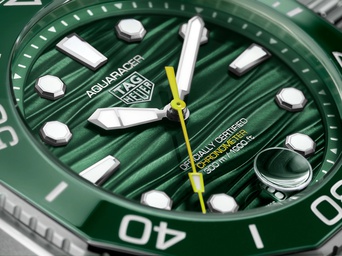 Men's watch / unisex  TAG HEUER, Aquaracer Professional 300 Date / 42mm, SKU: WBP5116.BA0013 | timeolution.com